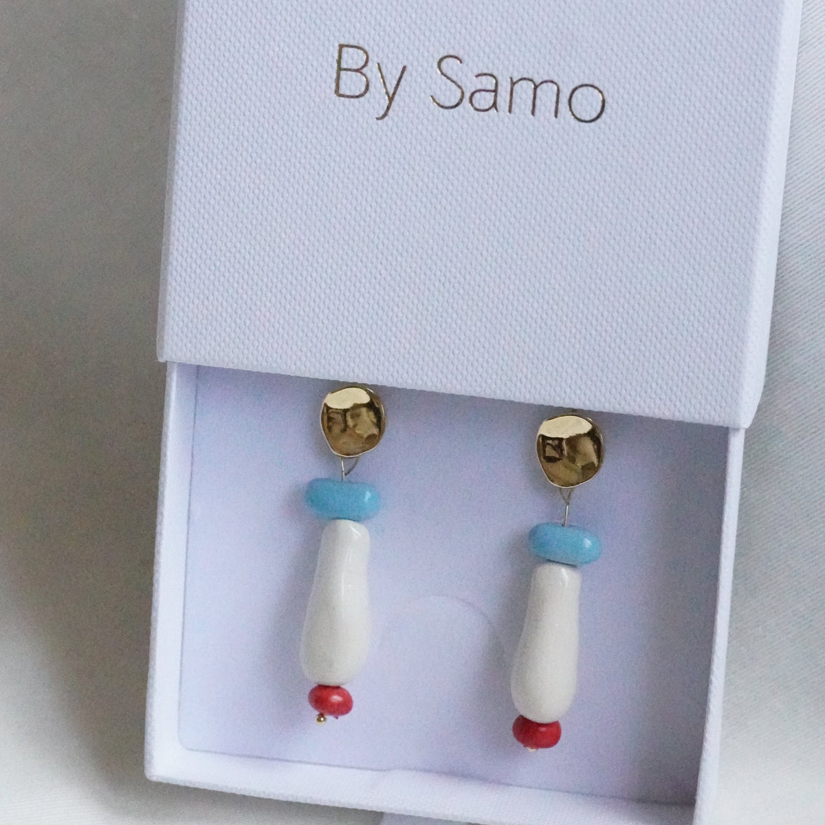 BEGONIA EARRING