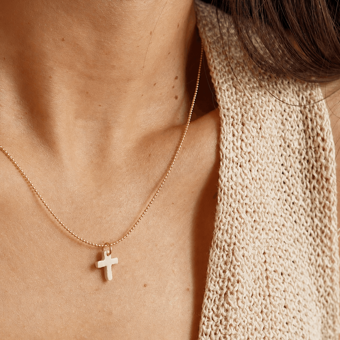 CROSS NECKLACE